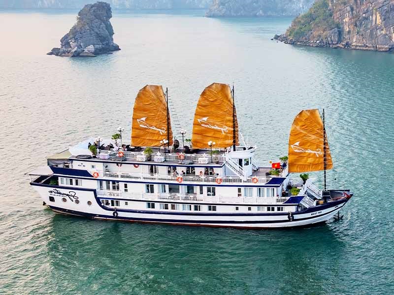 Signature Royal Cruise - Bai Tu Long Bay - 3 Days 2 Nights