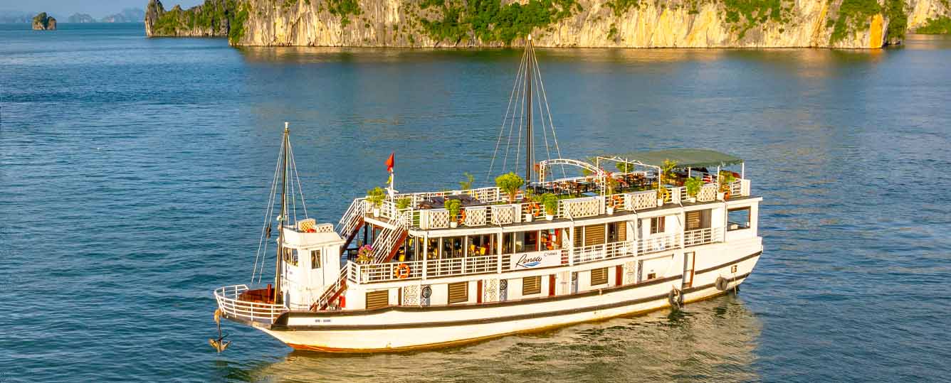 Renea Cruise - 12 Cabins - Bai Tu Long Bay - 2 Days 1 Night