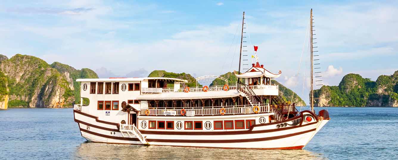 Renea Cruise - 14 Cabins - Bai Tu Long Bay - 2 Days 1 Night